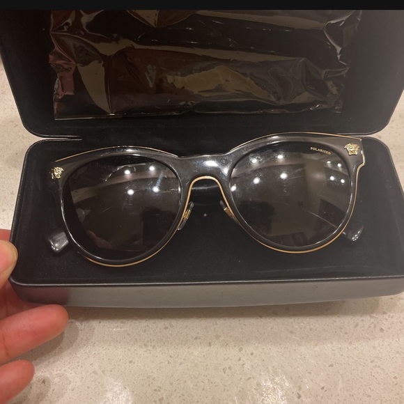 Versace Polarized Sunglasses - Picture 2 of 5